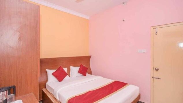 Blossom Suites Bangalore Esterno foto